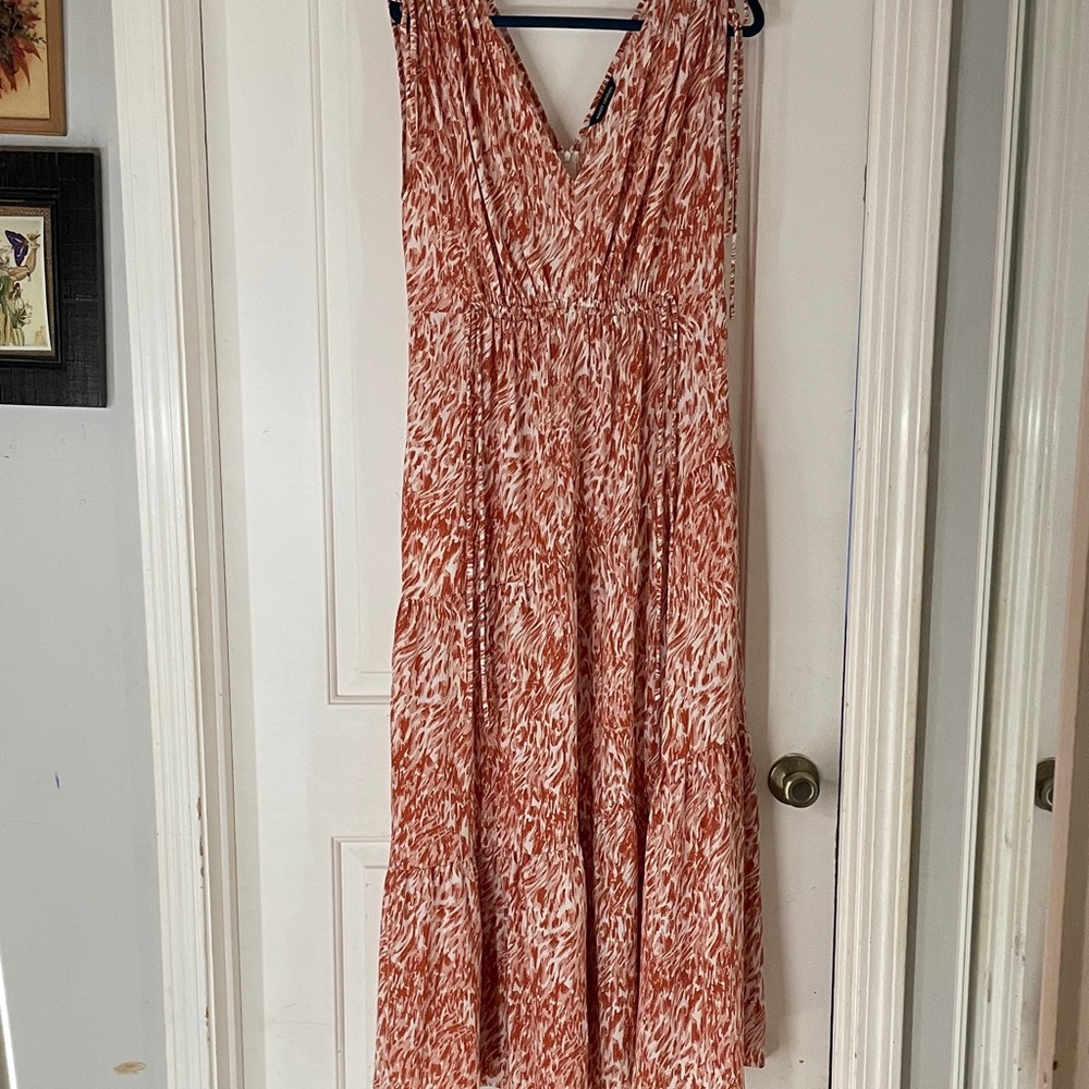 Maggy London Coral and White Patterned Dress